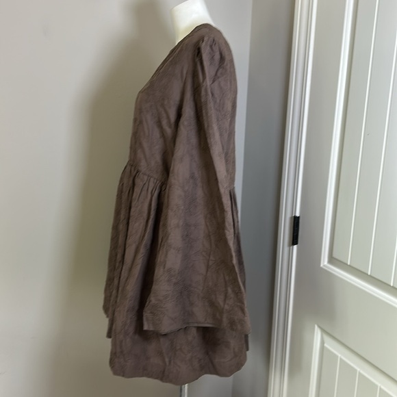 Hyacinth House Becca V Neckline Bell Sleeved Mini Dress Brown Textured XXL NEW - Picture 8 of 13